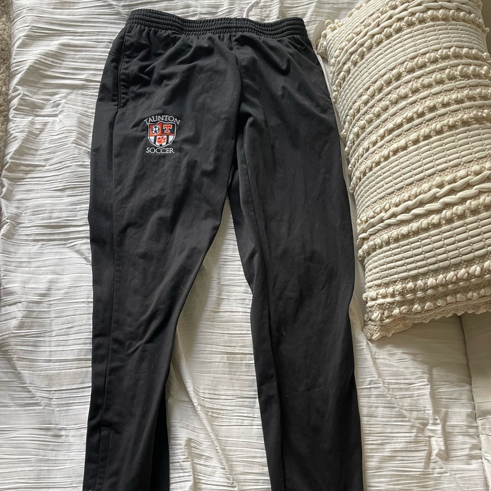 sports joggers